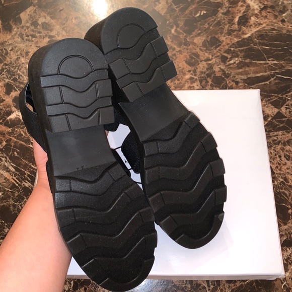 Steve Madden Black Platform Sandals FINAL PRICE - Picture 3 of 5